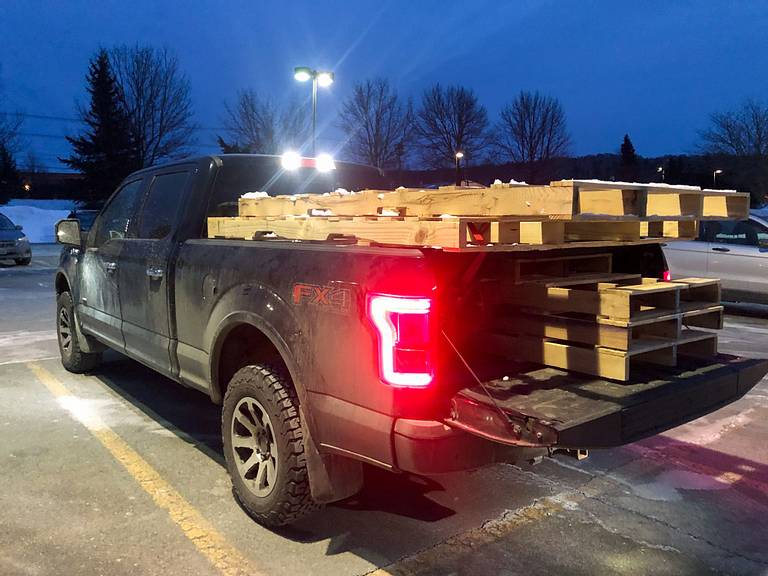 Free Pallets Pickup Truck