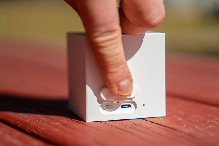Wyze Cam Outdoor Micro USB Port