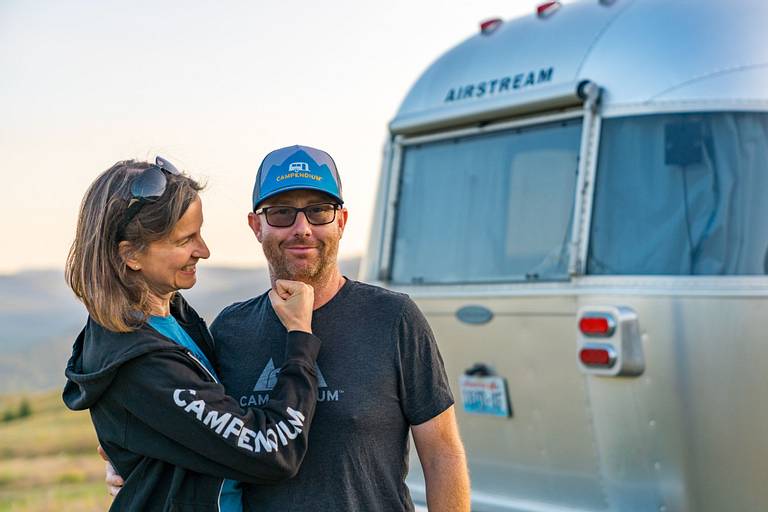 Brian Leigh Airstream Flying Cloud