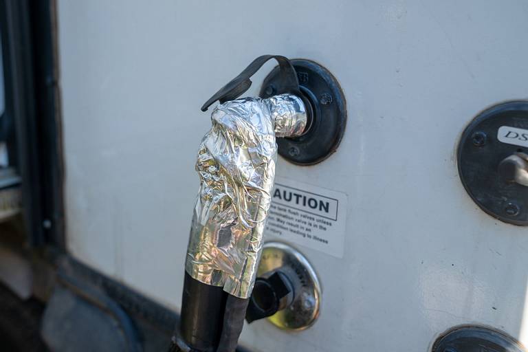 NoFreezeWaterHose Foil Tape