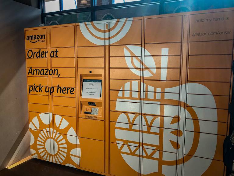 Amazon Locker