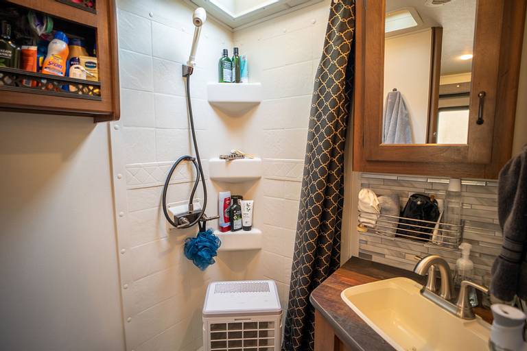 Painting RV Bathroom