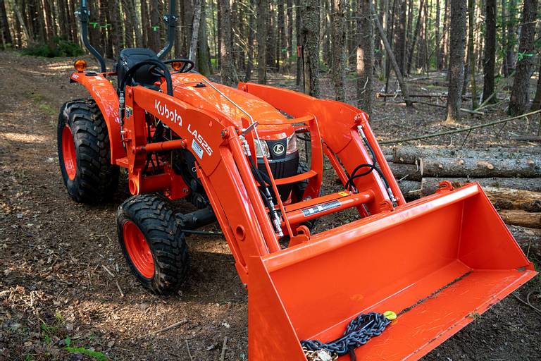Kubota L3901