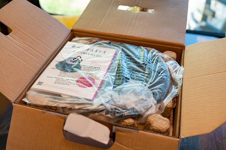 Instant Pot Air Fryer Lid Packaging