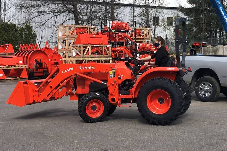 Kubota L3301 Essex Equipment